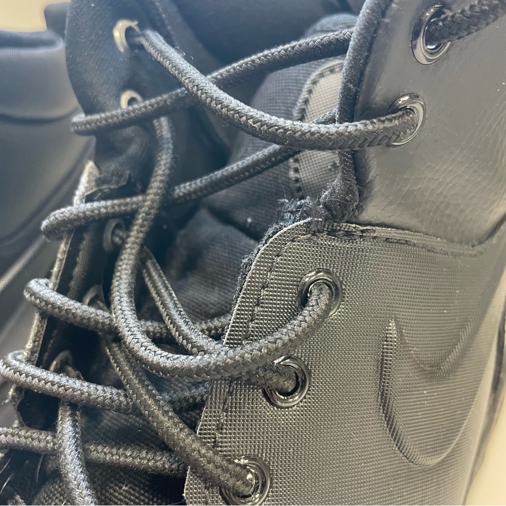 Youth Nike Shoes - Picture 9 of 12